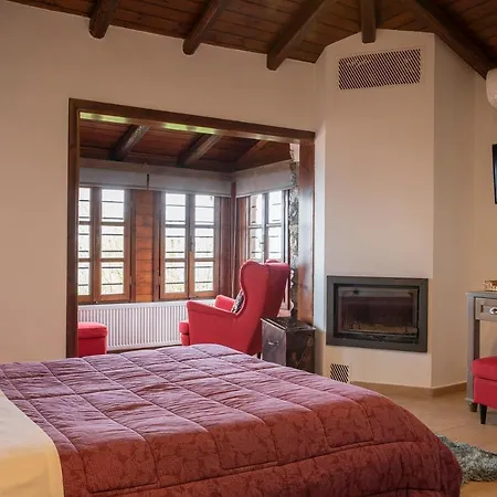 Ourania 招待所 帕莱斯潘蒂雷蒙