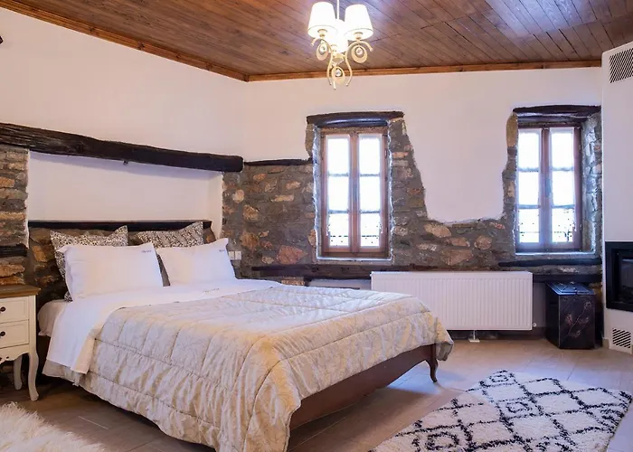 Ourania 4* Palaios Panteleimonas