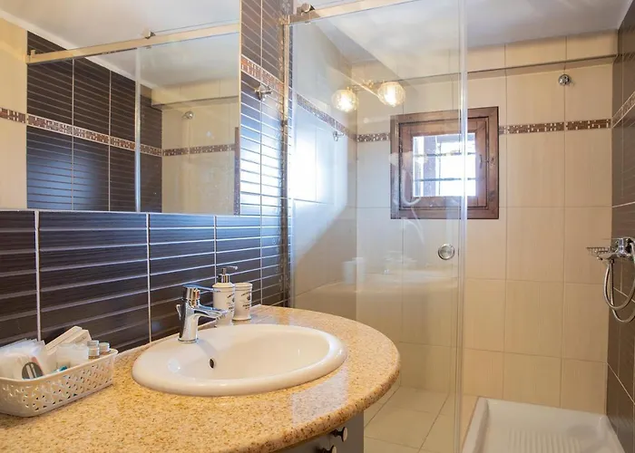 Ourania 4*