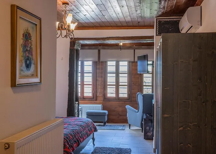 Pensionat Ourania 4*