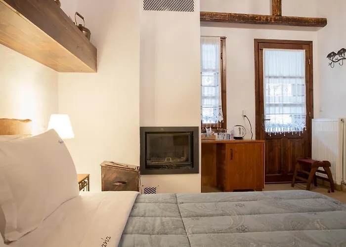 Ourania 4* Palaios Panteleimonas