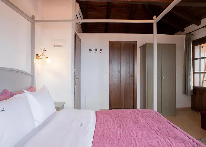 Ourania 4*