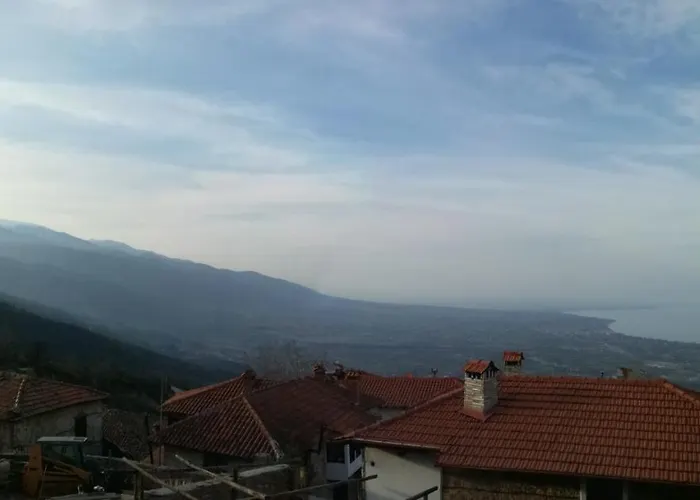 Ourania 4* Palaios Panteleimonas